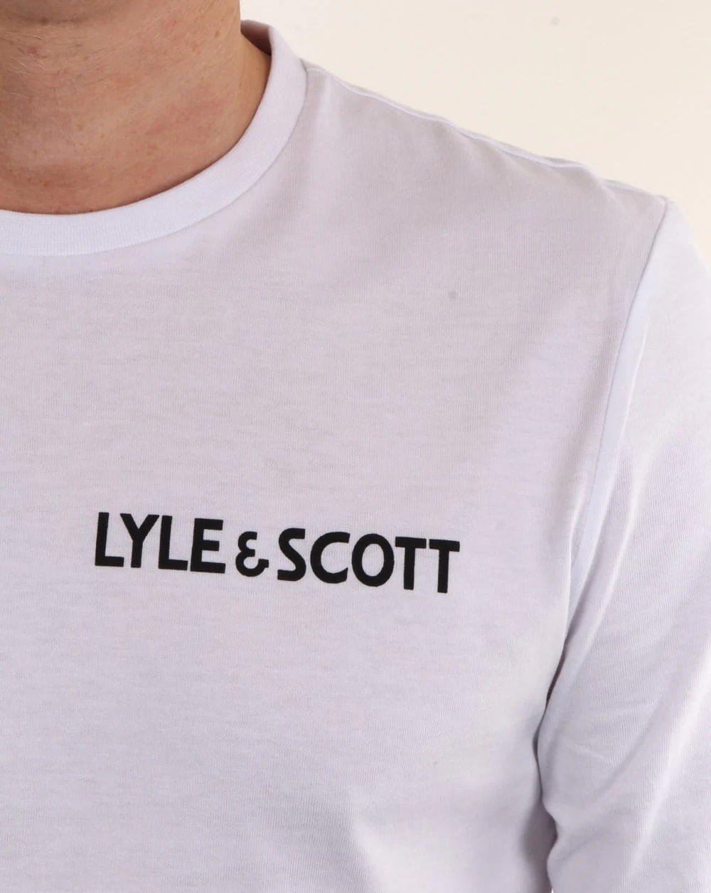 Lyle And Scott Mcgowan – Langärmliges T-Shirt mit Grafik in Weiß - Image 3