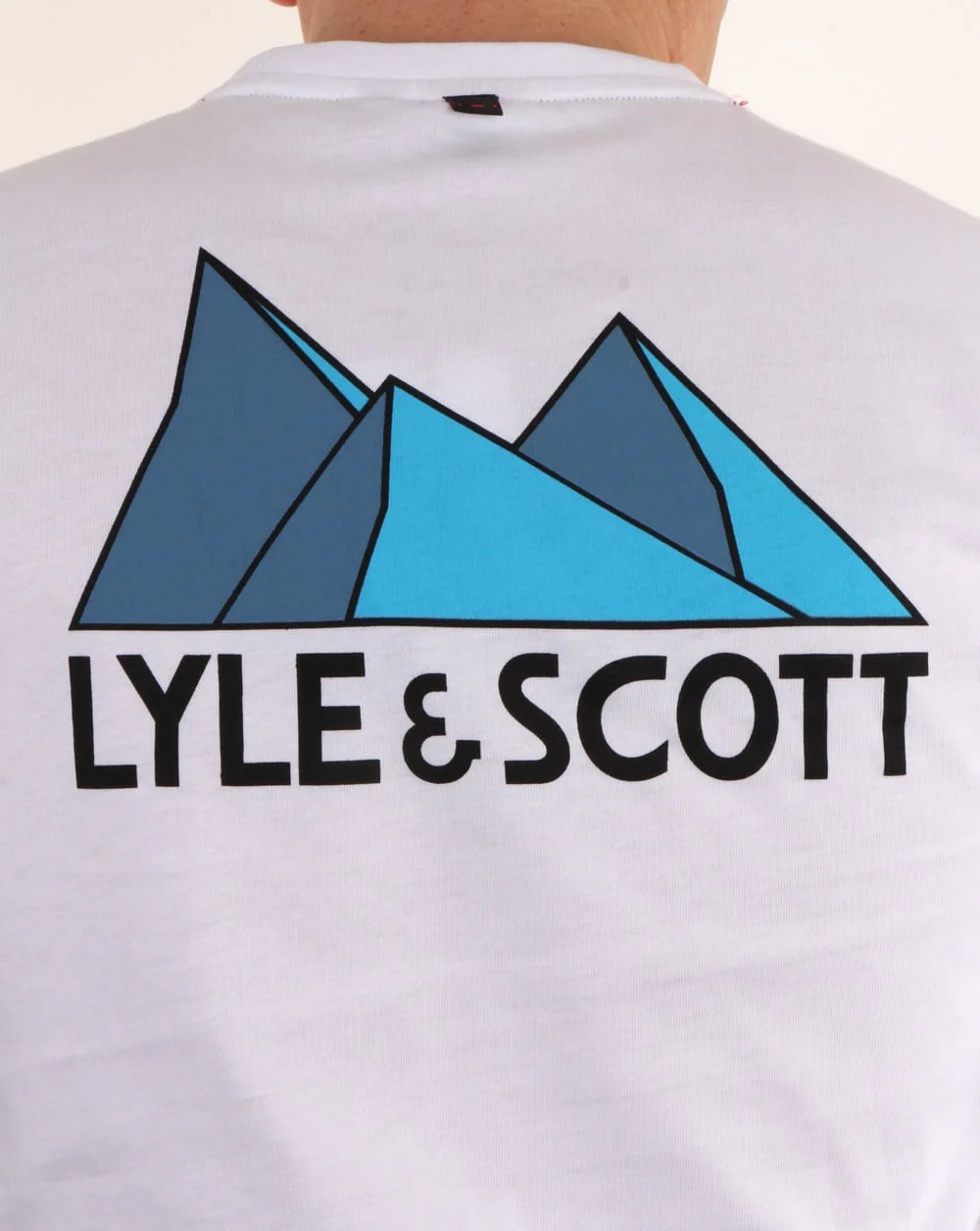 Lyle And Scott Mcgowan – Langärmliges T-Shirt mit Grafik in Weiß - Image 4